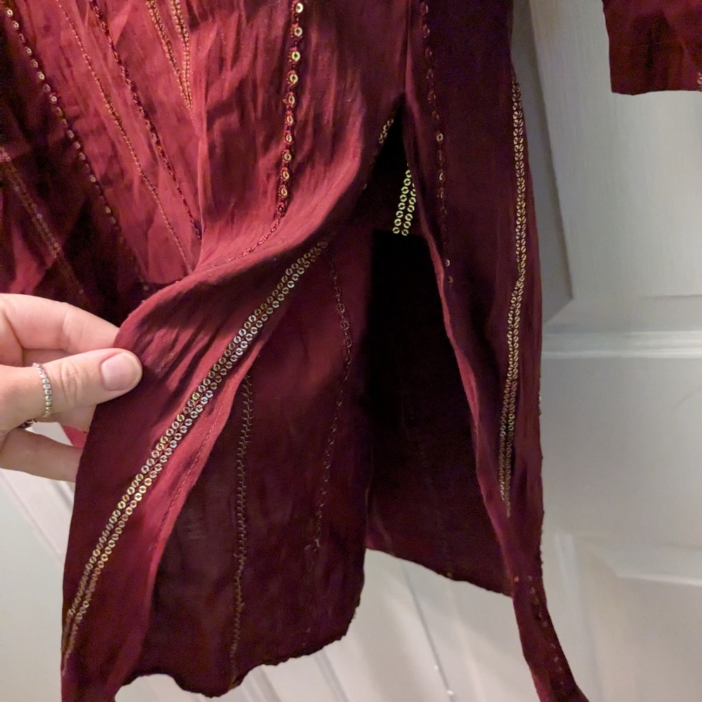 Men's Maroon Kurta with Gold Stripes - Picture 4 of 5